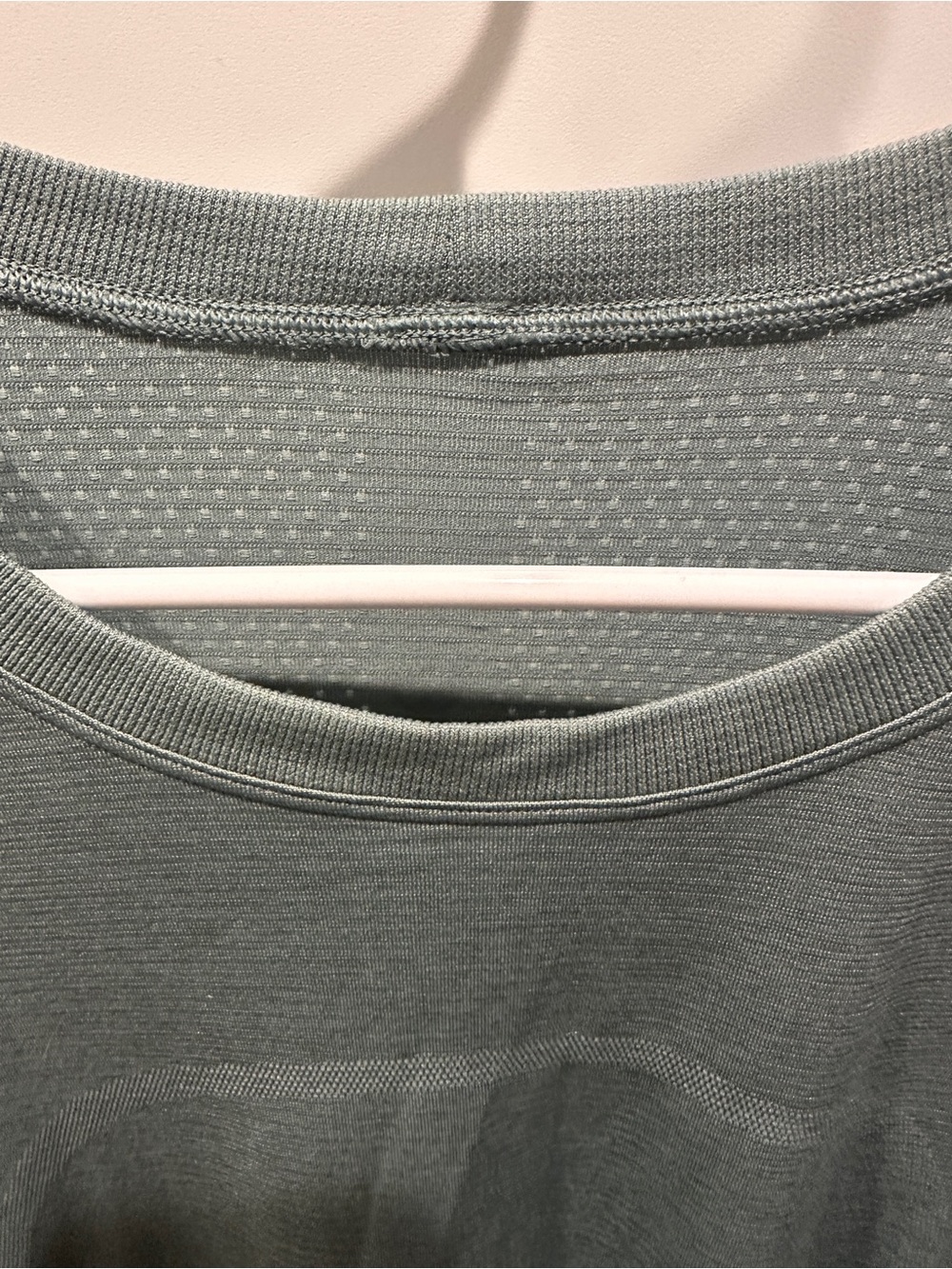 Lululemon Swiftly Relaxed Long Sleeve Shirt Medium Forest Size 6 EUC - Picture 5 of 9